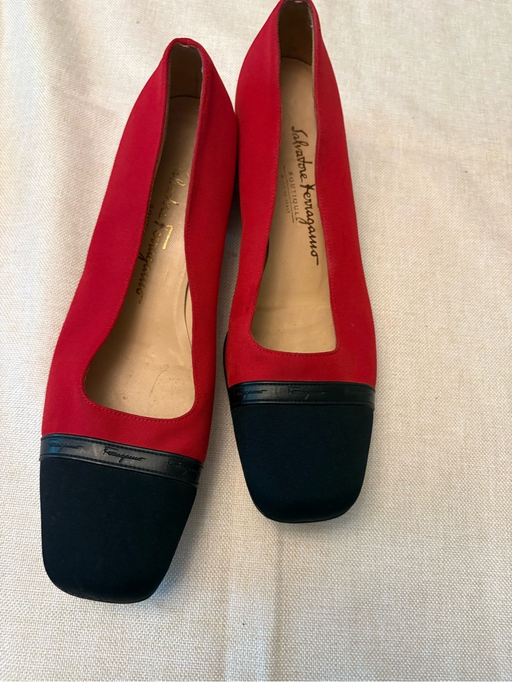 Salvatore Ferragamo Red and Black Square-Toe Flats